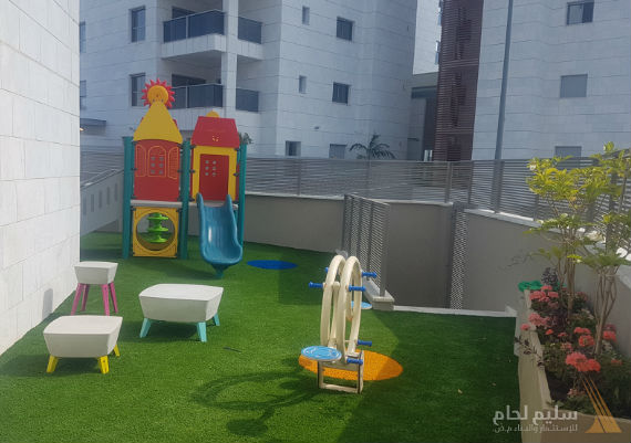 משחקיה בחוץ